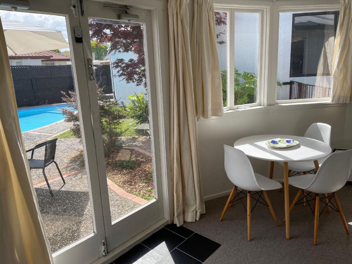 Pool House - One Bedroom Self Contained Unit Motueka Esterno foto