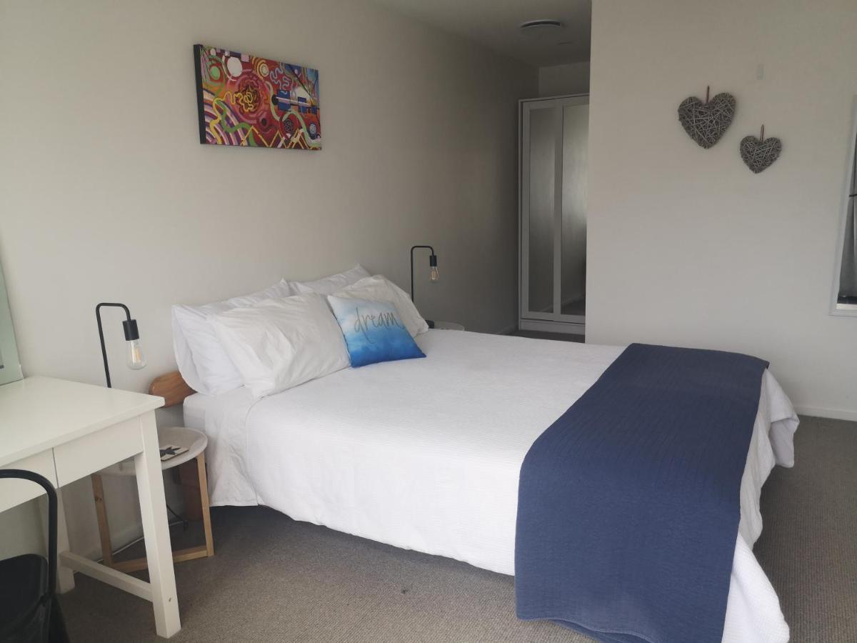 Pool House - One Bedroom Self Contained Unit Motueka Esterno foto